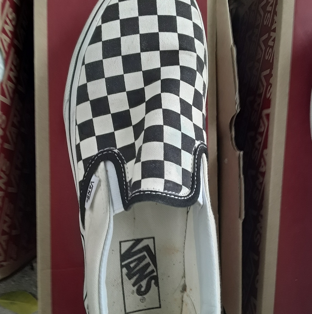 Van's black and white checker print